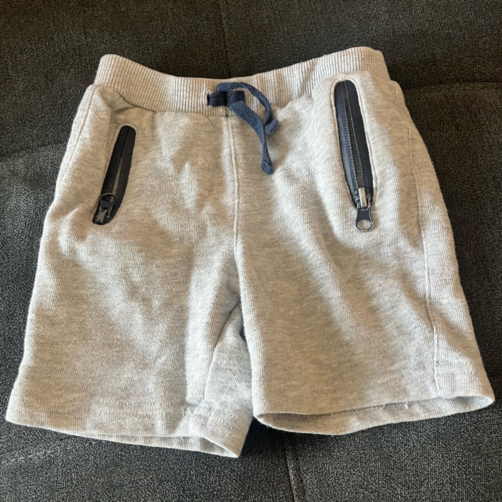 Seven7 Kids Gray Shorts with Zipper Pockets
